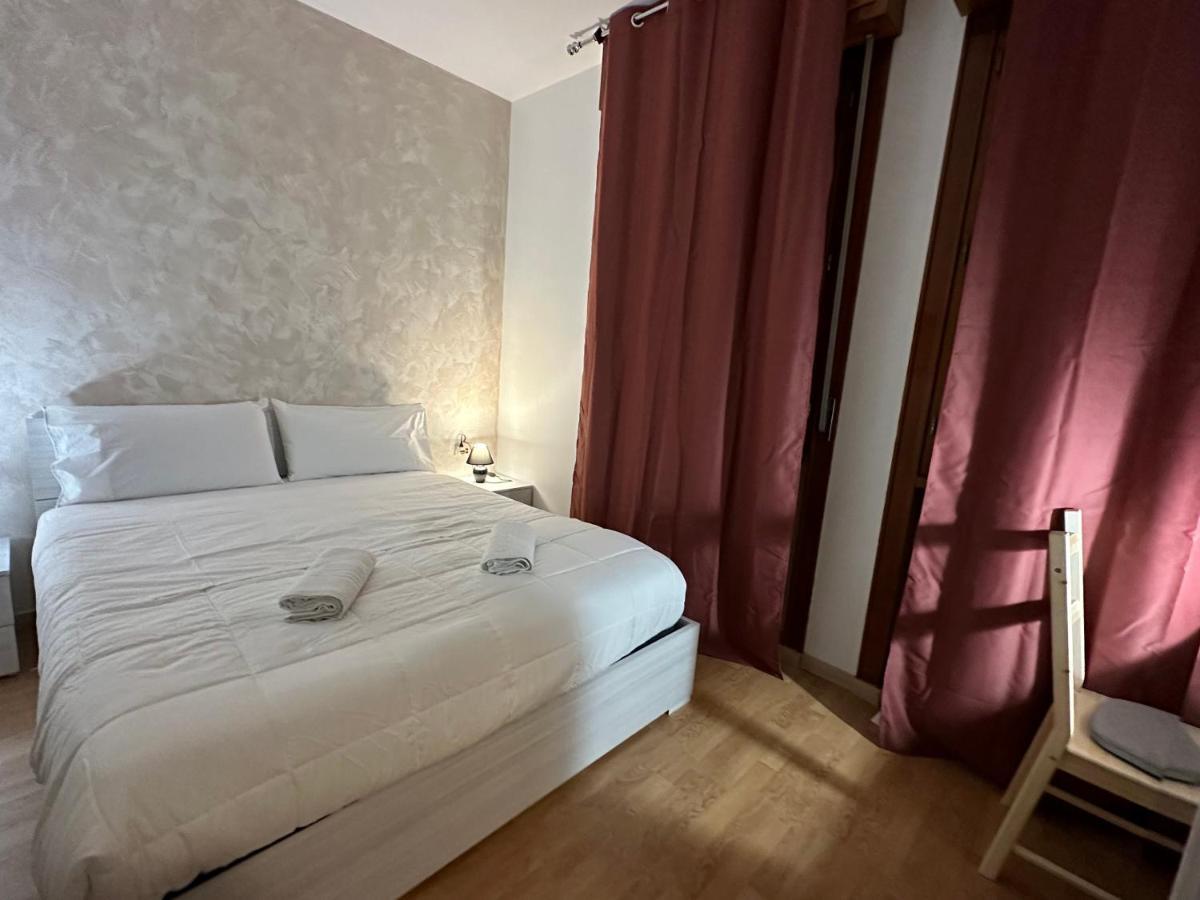 Leone D'Oro 2 - Milano Street Hotel Mestre Esterno foto